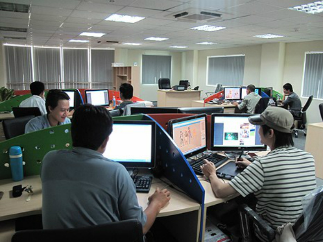 FPT Online tạm ứng cổ tức tiền mặt tỷ lệ 100%