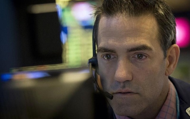 Các cổ phiếu ngành ngân hàng, bao gồm J.P. Morgan Chase và Bank of America giao dịch tiêu cực (Ảnh Internet)