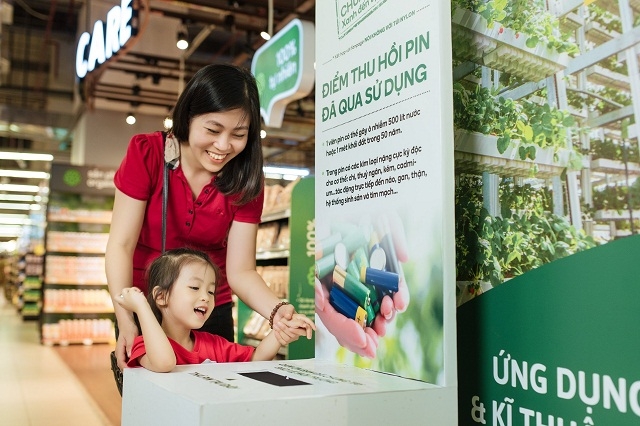 Toàn bộ 2.200 điểm bán VinMart & VinMart cũng trở thành những địa điểm thu hồi pin đã qua sử dụng góp phần bảo vệ môi trường từ những hành động nhỏ nhất