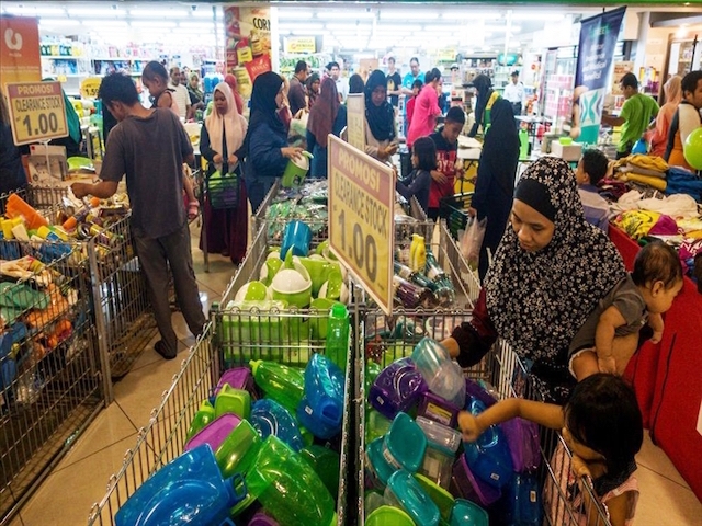 Hàng Việt vẫn chưa có nhiều lợi thế cạnh tranh ở thị trường các nước ASEAN (Ảnh: Internet)