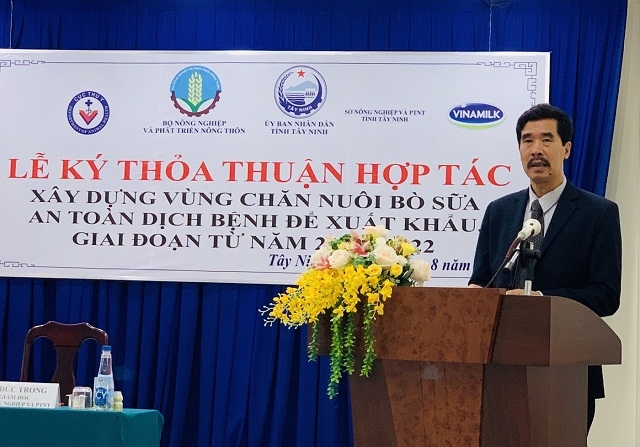 Ông Nguyễn Quốc Khánh – Giám đốc Điều hành Nghiên cứu & Phát triển Vinamilk phát biểu tại buổi lễ