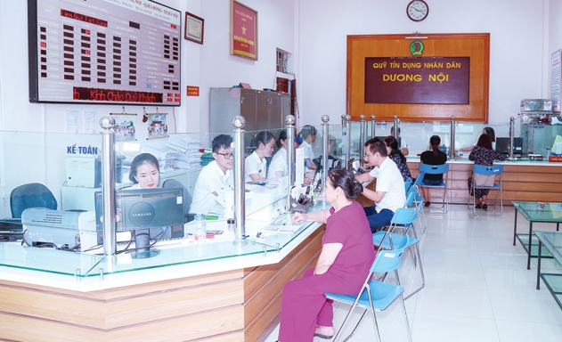 Hoạt động giao dịch phục vụ khách hàng ở Quỹ TDND Dương Nội