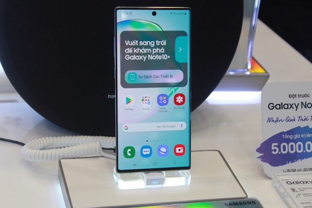Galaxy Note10 và Galaxy Note10 Plus (phiên bản 256GB) có giá bán lần lượt là 22,99 triệu đồng và 26,99 triệu đồng, thấp hơn mức giá dự kiến công bố ngày 8/8 là 1 triệu đồng. (Ảnh Internet)