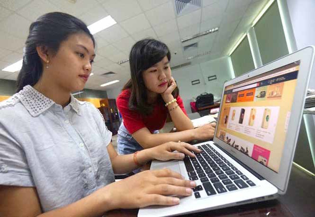 Hàng giả, hàng nhái ngập chợ online (Ảnh: Internet)