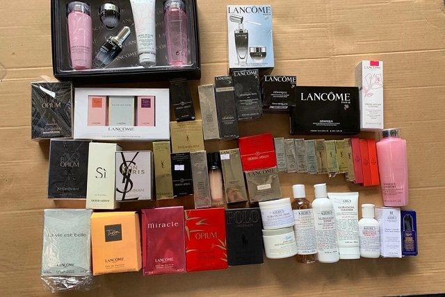 Mẫu sản phẩm hàng giả “đội lốt hàng xách tay” bán trên các shop online và cửa hàng mỹ phẩm xách tay