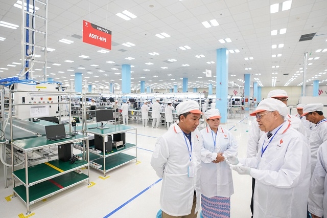 Nhà máy VinSmart tại Hòa Lạc