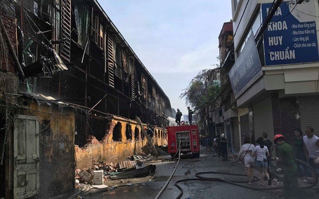 Lo ngại ô nhiễm thủy ngân sau vụ cháy Công ty Rạng Đông (Ảnh Internet)