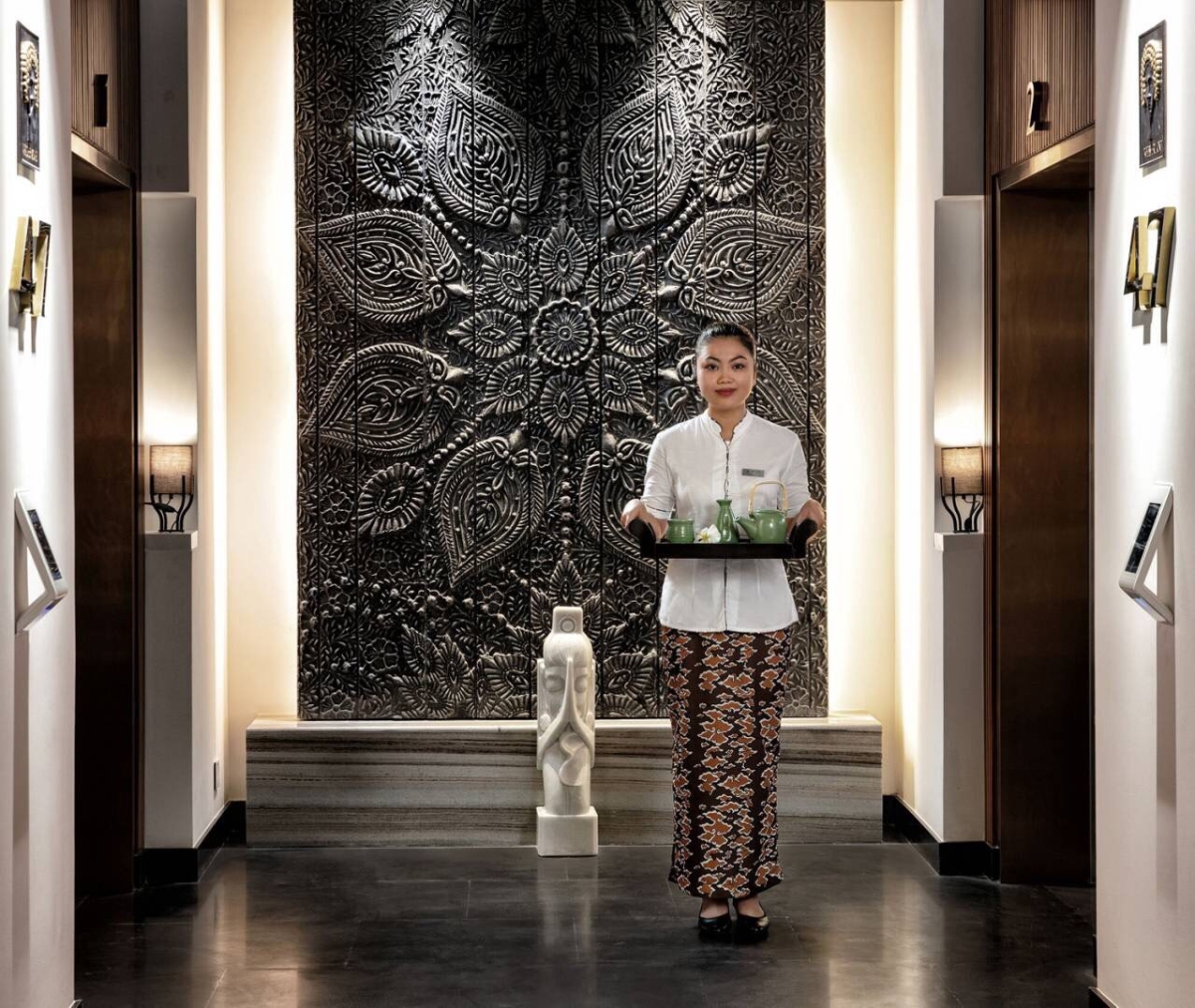 Những trải nghiệm đỉnh cao khác biệt Nếu như với các khách sạn hạng sang, chuỗi dịch vụ tiện ích là một trong những thước đo giá trị thì Vinpearl Luxury Landmark 81 hoàn toàn xứng đáng là khách sạn 5 sao đứng ở vị trí hàng đầu.