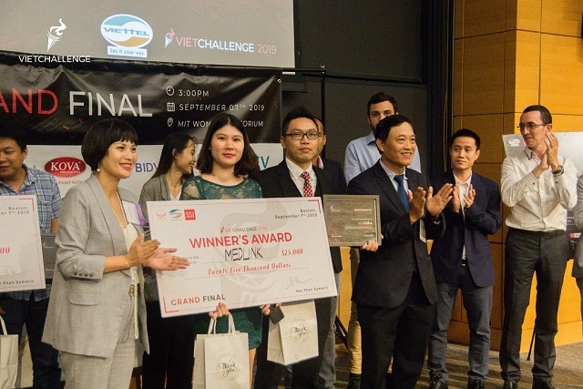 Kết quả chung cuộc Chung kết VietChallenge 2019, chiến thắng thuộc về Medlink - Nền tảng kết nối trực tiếp giữa các hãng Dược và Nhà thuốc (Ảnh Internet)