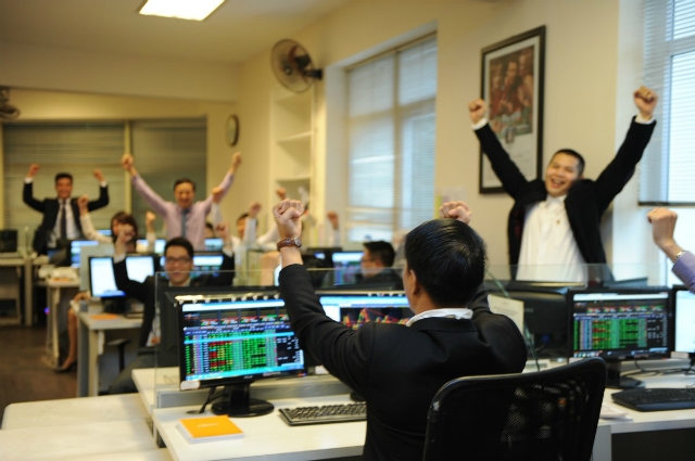 Việc FED giảm lãi suất sẽ tác động tích cực đến các thị trường chứng khoán Việt