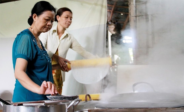 Việc sản xuất bánh tráng Cù Lao Mây giờ đã được cơ giới hóa