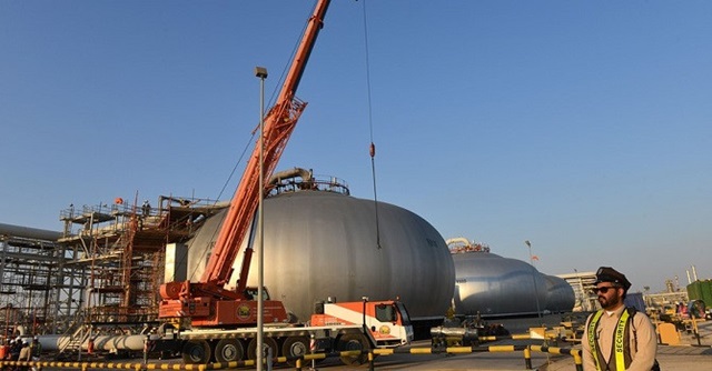 Giá dầu tăng cao khi căng thẳng Trung Đông leo thang (Ảnh Internet)