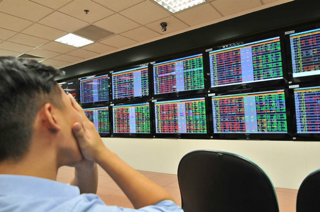 Cổ phiếu FTM giảm sàn 30 phiên liên tiếp gây thiệt hại cho nhiều nhà đầu tư