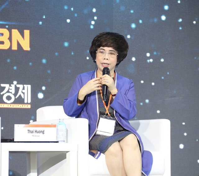 Bà Thái Hương chia sẻ tri thức điều hành doanh nghiệp