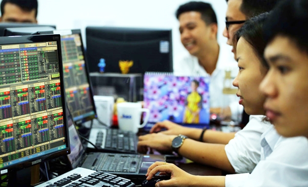 Cổ phiếu ngành bán lẻ được dự báo sẽ khởi sắc dịp cuối năm