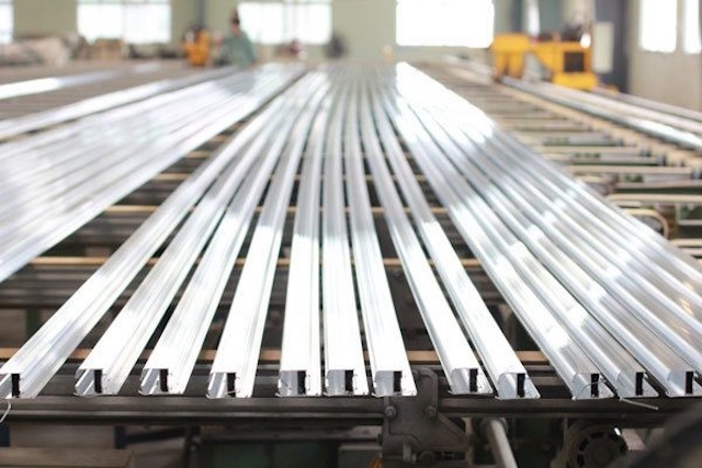 Áp thuế chống bán phá giá tới 35,58% với sản phẩm nhôm Trung Quốc (Ảnh: Internet)