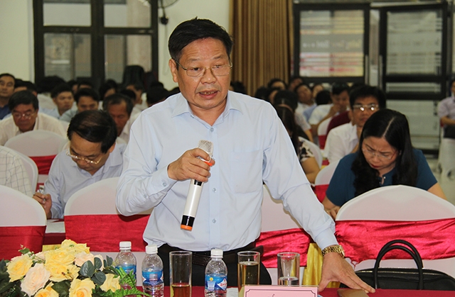 Các đại biểu phát biểu tại hội nghị