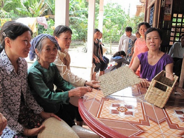 Nhiều nông dân ở Vĩnh Long thoát nghèo nhờ được đào tạo nghề phù hợp