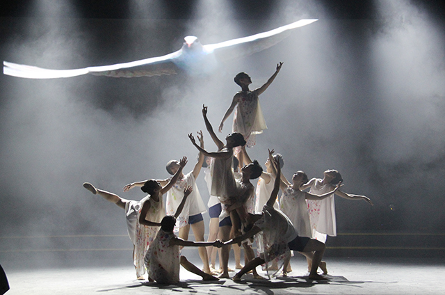 Tiết mục múa Khát vọng tuổi trẻ của đoàn Tp Hồ Chí Minh