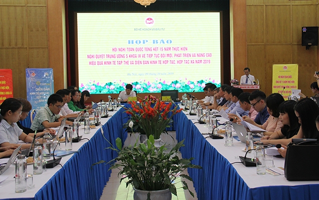 Toàn cảnh họp báo