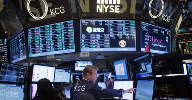 Đóng cửa phiên ngày thứ Sáu, Dow Jones tăng 1,21%; S&P 500 tăng 1,1%; còn Nasdaq tăng 1,3%.(Ảnh Internet)