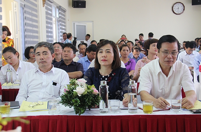 Các đại biểu tham dự hội nghị