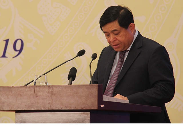 Bộ Trưởng Bộ Kế hoạch và Đầu tư phát biểu tại hội nghị