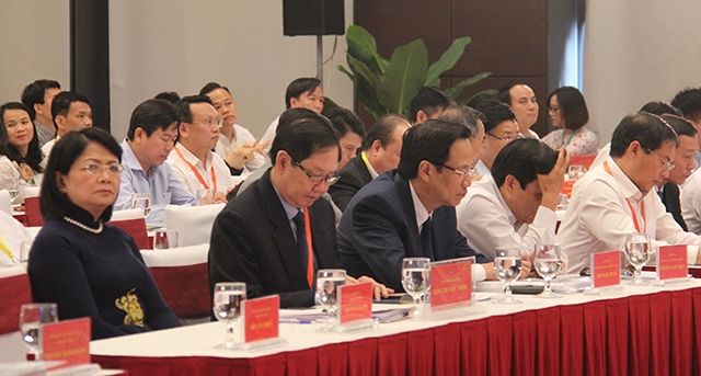 Lãnh đạo Đảng và Nhà nước tham dự hội nghị