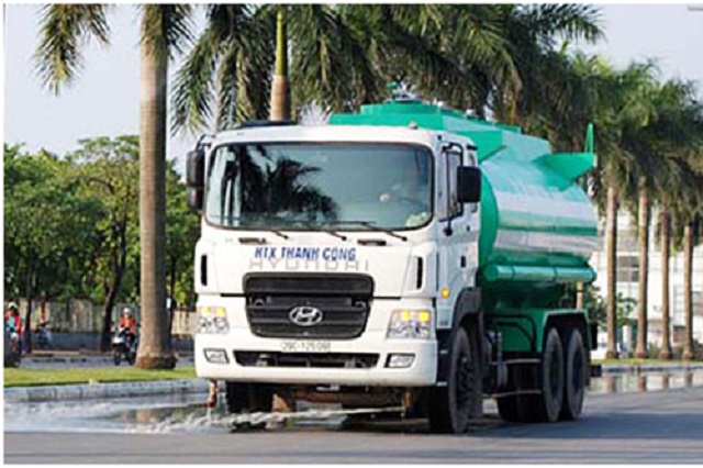 HTX Thành công là một trong những đơn vị chủ lực thu gom rác thải ở Hoài Đức