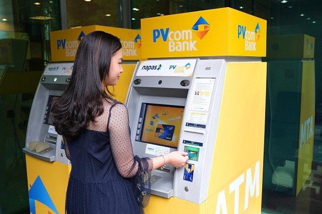 PVcomBank chú trọng đầu tư về nhân lực và công nghệ để triển khai nâng cấp hệ thống máy ATM, đáp ứng với nhu cầu khách hàng.