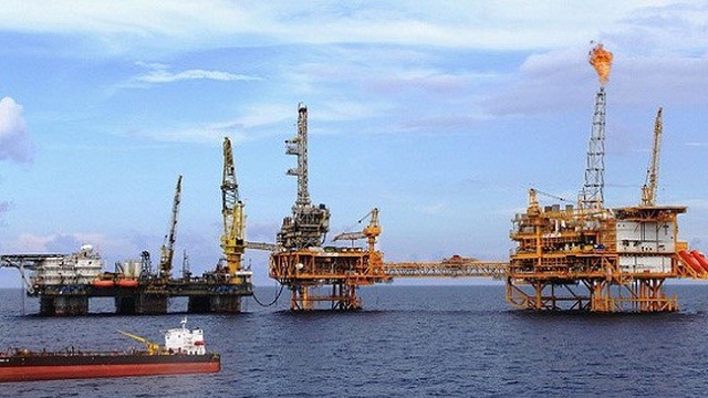 Khối ngoại “xả hàng”, cổ phiếu PVD giảm sâu