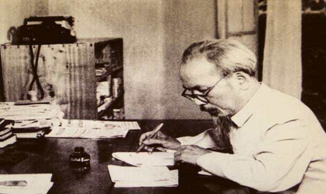 Học tập và làm theo phong cách viết báo của Chủ tịch Hồ Chí Minh giúp các nhà báo, nhất là các nhà báo trẻ, xây dựng và từng bước định hình cho riêng mình một phong cách viết báo đặc sắc.