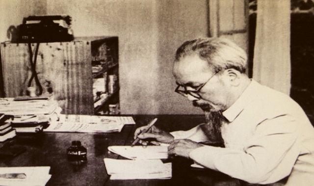 Học tập và làm theo phong cách viết báo của Chủ tịch Hồ Chí Minh giúp các nhà báo, nhất là các nhà báo trẻ, xây dựng và từng bước định hình cho riêng mình một phong cách viết báo đặc sắc.