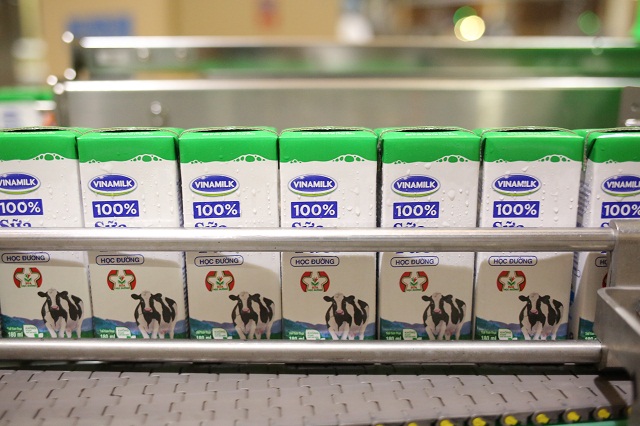 Sản phẩm sữa cung cấp cho chương trình sữa học đường là sữa tươi tiệt trùng được chế biến từ sữa tươi nguyên liệu, hoàn toàn đảm bảo chất lượng và đáp ứng Quy chuẩn kỹ thuật quốc gia về sữa tươi nguyên liệu