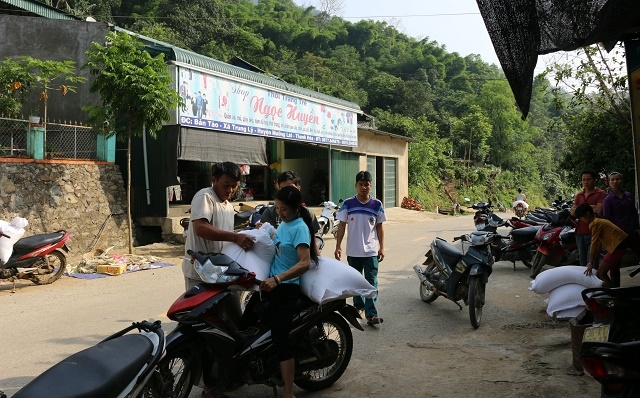 Hoạt động sản xuất, phát triển kinh tế được người dân Mường Lát chú trọng