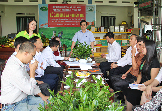 Phó chủ tịch Nguyễn Văn Thịnh phát biểu tại lễ bàn giao