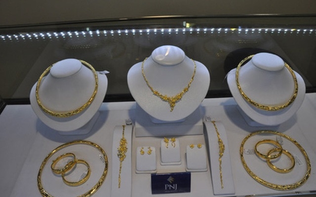 Giá vàng trong nước sáng 8/11 sụt mạnh theo xu hướng của thị trường thế giới (Ảnh Internet)