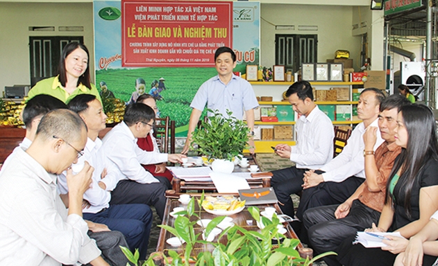 Phó Chủ tịch Nguyễn Văn Thịnh phát biểu tại Lễ bàn giao