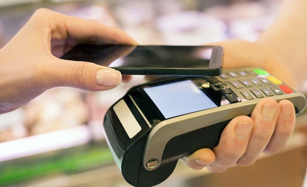 Hợp tác hai bên cùng có lợi để phát triển thanh toán không dùng tiền mặt