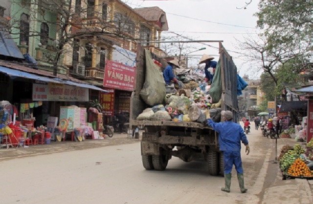 Thị trấn Thanh Ba sạch đẹp nhờ có HTX môi trường