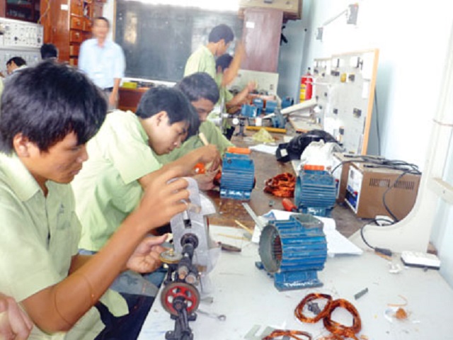 Quảng Ngãi đang ưu tiên đào tạo những ngành nghề có điều kiện tiếp cận kỹ thuật công nghệ mới