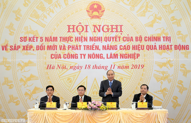 Thủ tướng nhấn mạnh “đừng để tình trạng đất do Nhà nước quản lý thì thừa nhưng người dân bị thiếu đất nghiêm trọng, phải đi làm thuê, làm mướn”.