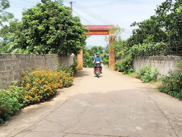 Cao Phong khởi sắc trong xây dựng NTM