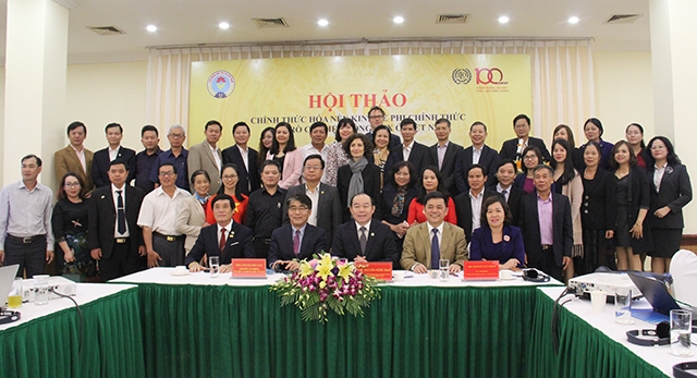 Lãnh đạo Liên minh HTX Việt Nam và các đại biểu chụp ảnh lưu niệm