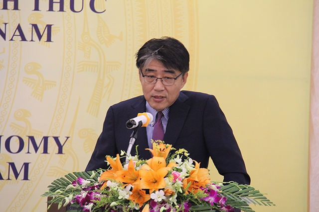 Ông Chang Hee Lee, Giám đốc ILO tại Việt Nam phát biểu tại hội thảo