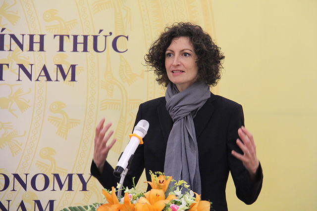 Tiến sĩ Valentina Barcucci, chuyên gia lao động của ILO phát biểu tại hội thảo