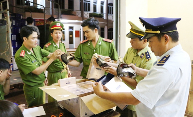 Buôn lậu rượu gia tăng trong dịp cận Tết