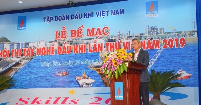 Ông Đỗ Chí Thanh - Phó Tổng giám đốc Tập đoàn, Trưởng Ban Tổ chức Hội thi tay nghề Dầu khí lần thứ VI phát biểu tại buổi trao giải.