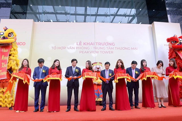 Ban lãnh đạo Tập đoàn Geleximco cắt băng khai trương Tổ hợp Văn phòng và thương mại dịch vụ - Tòa nhà Geleximco Peakview Tower