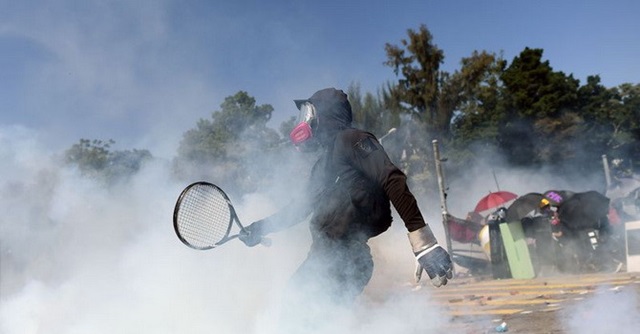 Tổng thống Mỹ Donald Trump đã chính thức ký thông qua Dự luật Dân chủ và Nhân quyền Hồng Kông (Ảnh minh họa: Internet)